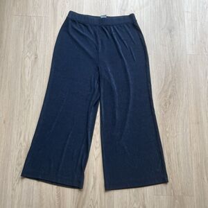Chico's Travelers Cropped Pants Womens Size 1‎ Black Wide Leg Pull On US 8/10